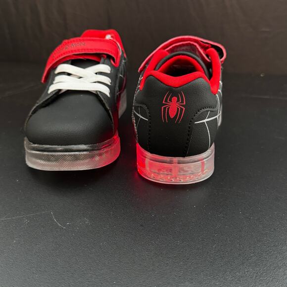 Disney Spiderman Light Up Sneakers Kids Size 11 - Picture 8 of 8